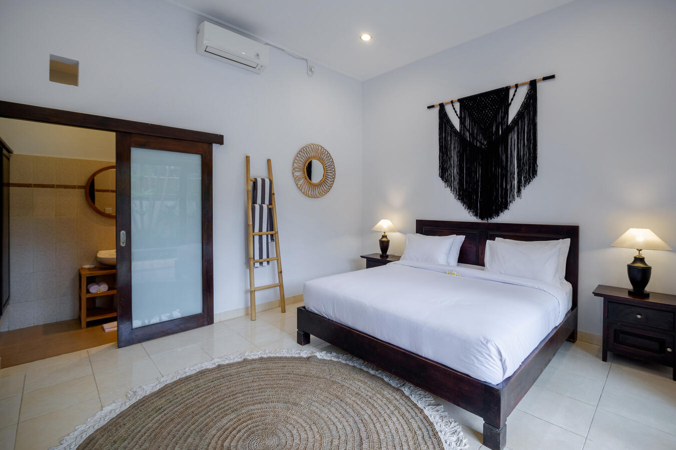 Master Bedroom Master Bedroom